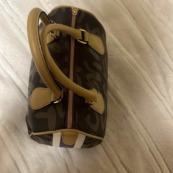 Victoria secret purple purse - Picture 3 of 4